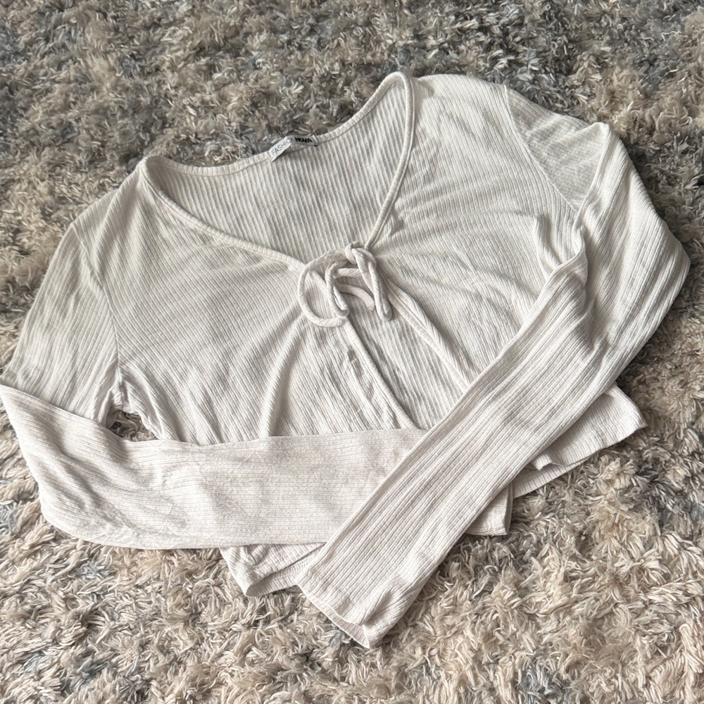Women's White Long Sleeve Top